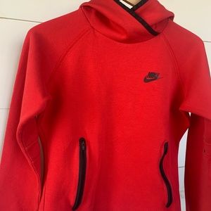 Nike, Women's Hoodie, with zip pockets
